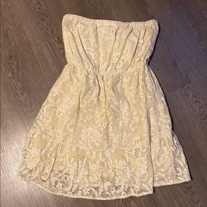 Cream colored Lace strapless dress